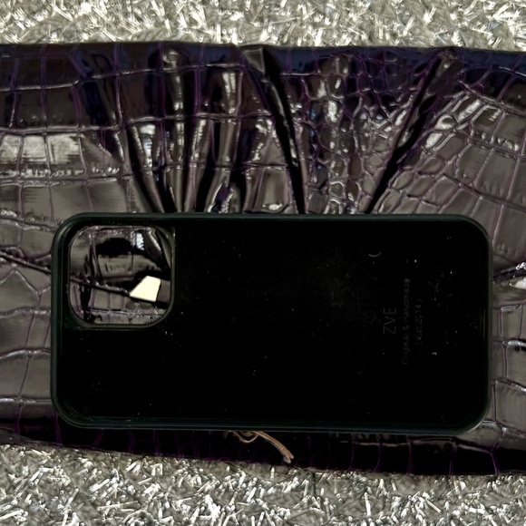 Vintage Deep Purple “Mock Croc” Clutch - Picture 10 of 11